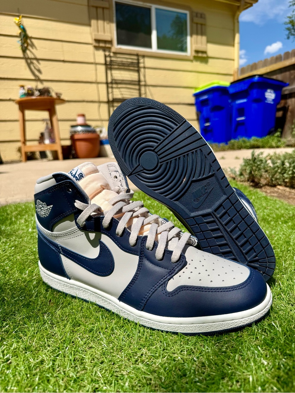 Jordan 1 Retro High ‘85 Georgetown Size 11.5 VNDS - Picture 4 of 7